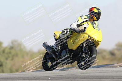 media/Dec-01-2025-Moto Forza (Mon) [[2daa91e15f]]/2-Intermediate Group/Session 2 Turn 9 Entry/